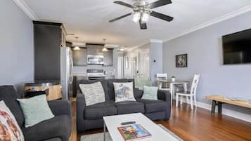 Smart TV, video games