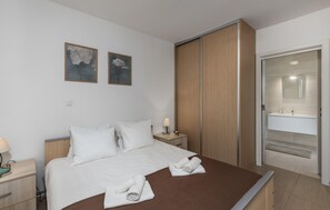 1 bedroom, iron/ironing board, free WiFi