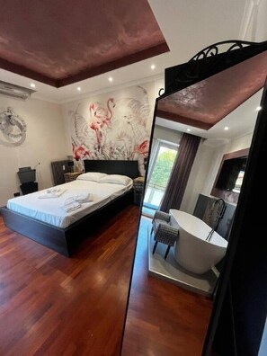 3 quartos, ferros/tábuas de passar roupa, Wi-Fi, roupa de cama