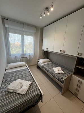 2 chambres, fer et planche Ă repasser, Wi-Fi, draps fournis