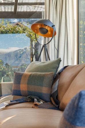 Interior - Ski Chalet Vibe - Stunning Lake & Mountain Views! (Queenstown)