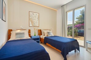 3 chambres, fer et planche à repasser, Wi-Fi, draps fournis