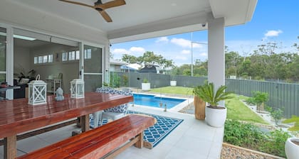 Bikinis & Martinis - Jervis Bay