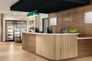 Reception - Home2 Suites By Hilton Denton (Denton)