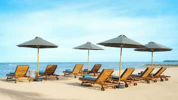 Perto da praia, areia branca