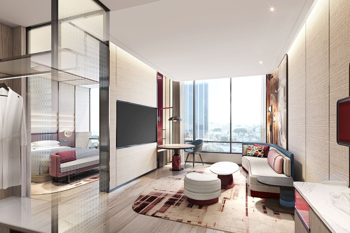 Phòng Suite Deluxe, 1 giường cỡ king | Minibar, bàn, màn/rèm cản sáng, bàn ủi/dụng cụ ủi quần áo