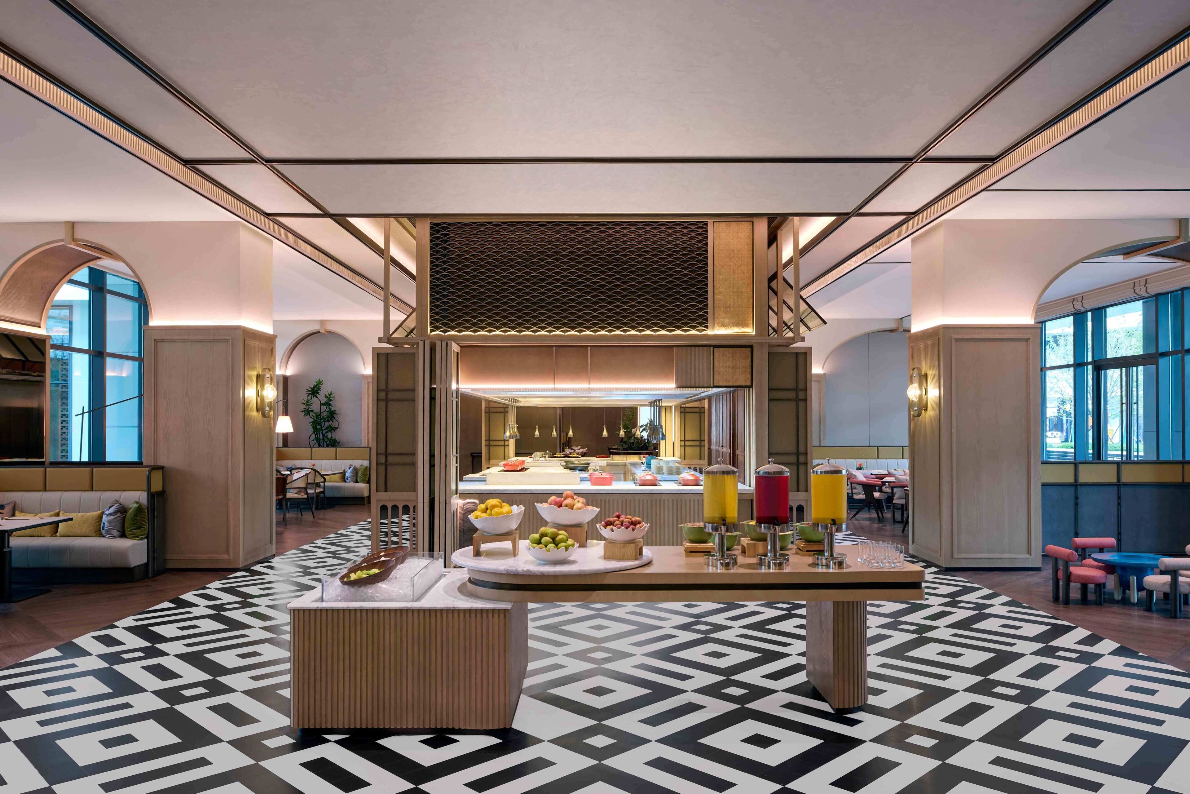 Päivittäinen buffetaamiainen maksusta