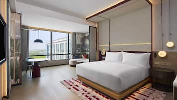 Rom, 1 kingsize-seng, tilgjengelighetstilpasset | Minibar, skrivebord, blendingsgardiner og strykejern/-brett