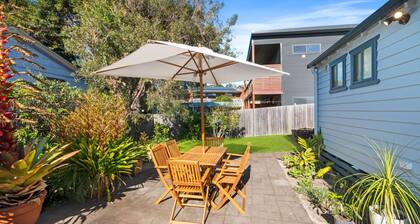 Wattlebird Cottage a gorgeous cottage near the ocean