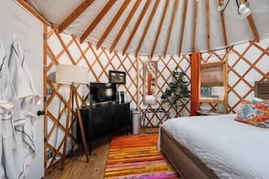 1 habitación, wifi y ropa de cama