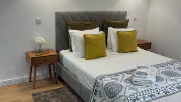 1 bedroom, desk, iron/ironing board, travel cot