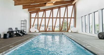 Timber Haus - Timber Haus, one of our newest (and largest) cabins, is full of light with full windows and skylights. King bed. Sofa bed. Sleeps 4.