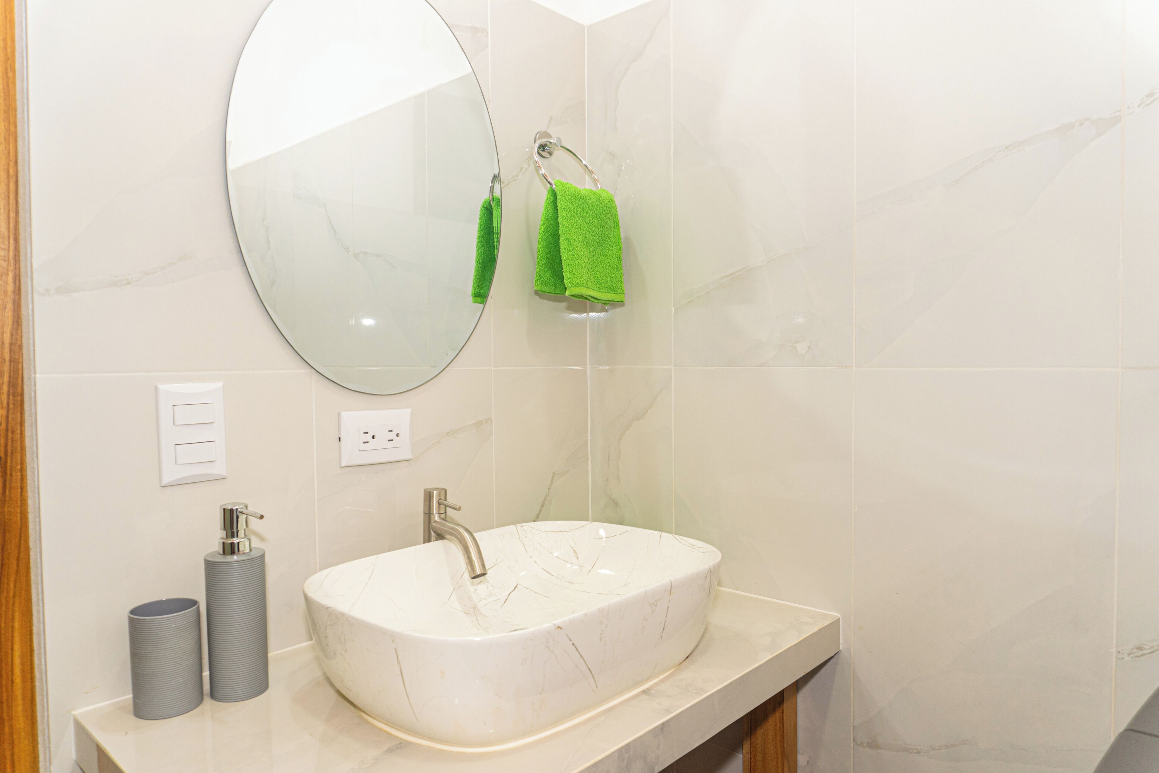 Deluxe Double Room, Balcony | Bathroom