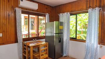 Habitación doble estándar | Área de sala de estar