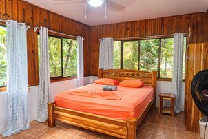 标准双人房 | 免费 WiFi