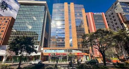 Cozy 2-bedroom apartment in charming Quito with WiFi, fitness room