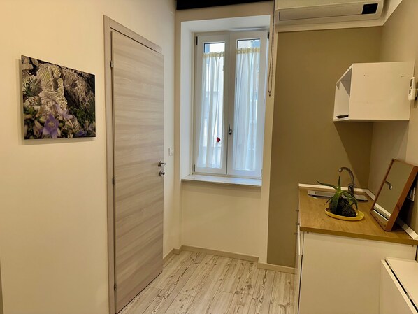 Single Room, Courtyard View | Free WiFi