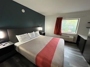Standaard kamer, 1 kingsize bed, niet-roken, koelkast en magnetron