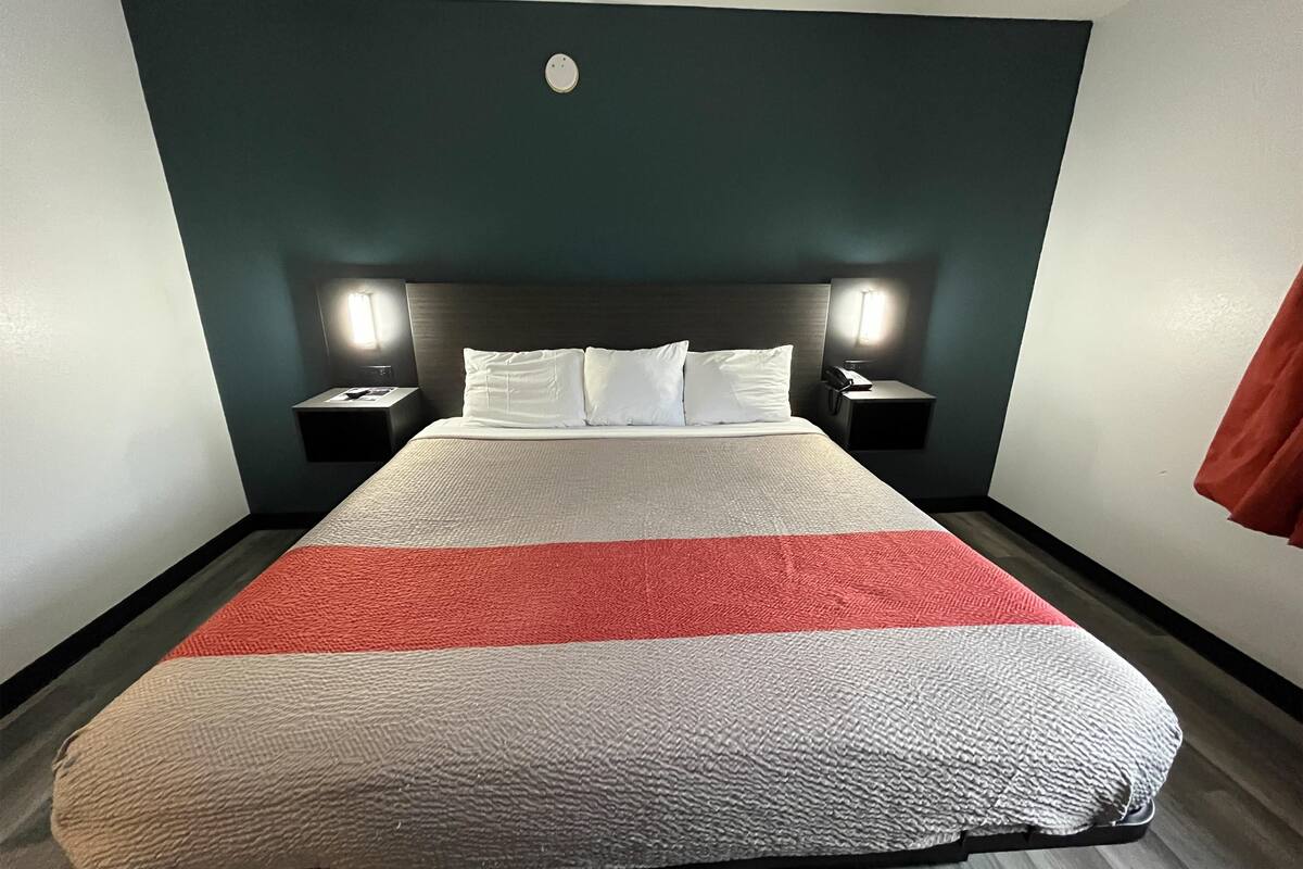 Standaard kamer, 1 kingsize bed, niet-roken, koelkast en magnetron