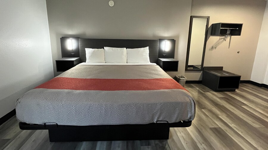 Studio 6 Suites Urbana, IL