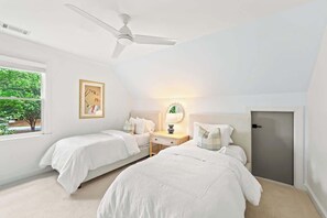 7 bedrooms, iron/ironing board, travel cot, WiFi