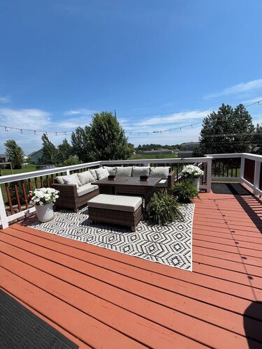 Seven minute drive to the beach with great outdoor spaces for your whole family!