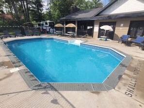 Outdoor pool, a heated pool