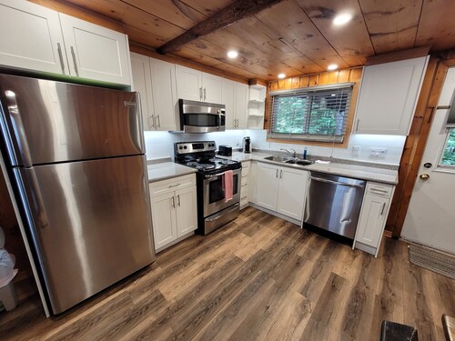 Slipper Inn Cabin at Pine Ridge Park