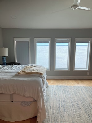 3 chambres, bureau, Wi-Fi gratuit, draps fournis