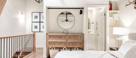 1 غرفة نوم وسرير سفر وواي فاي مجانًا وملاءات أسرّة