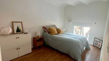 Basic House | Free WiFi