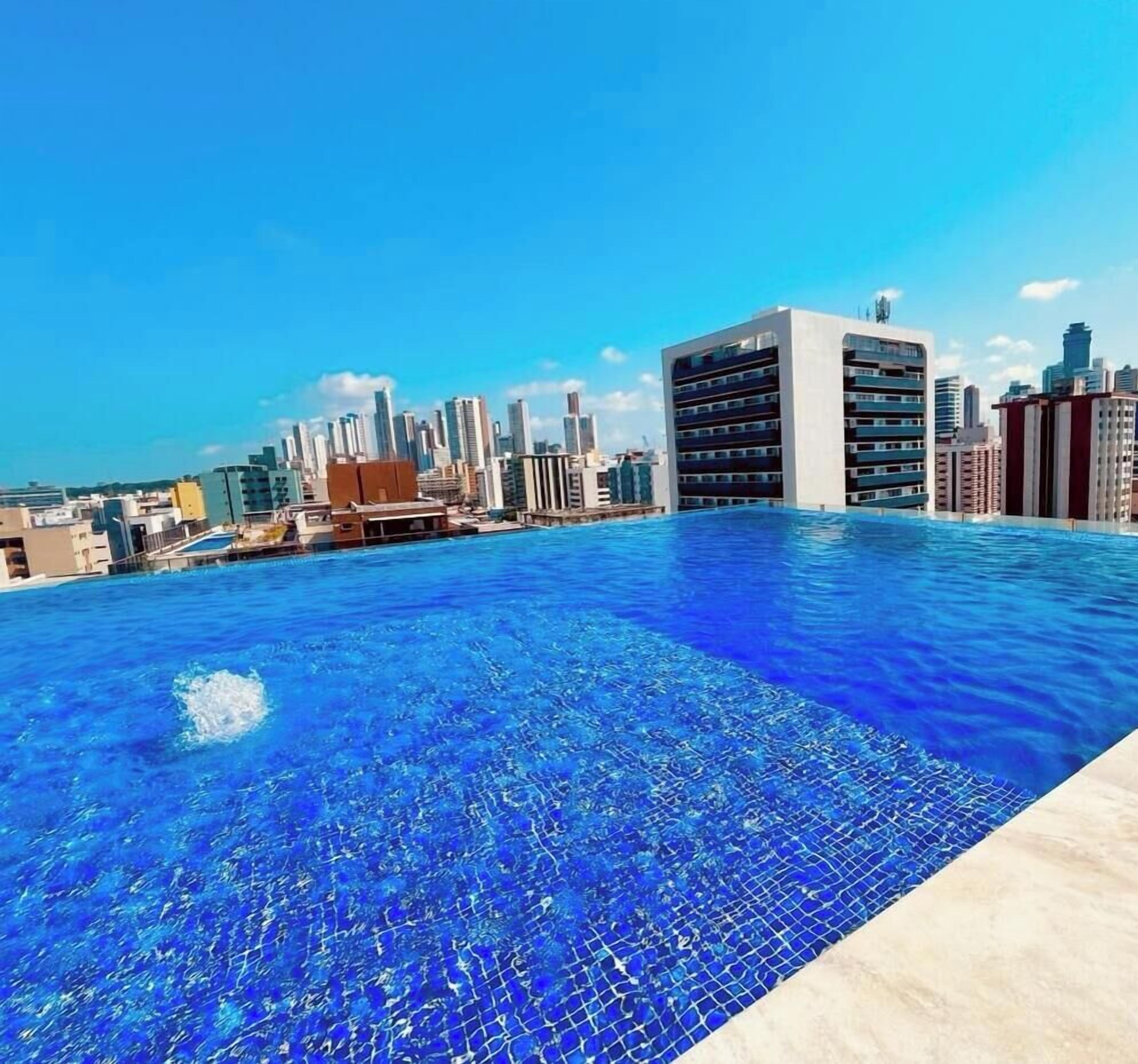 Quarto quádruplo | Piscina