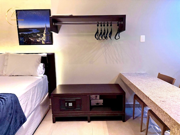 Chambre Quadruple Deluxe | Coffres-forts dans les chambres, Wi-Fi gratuit