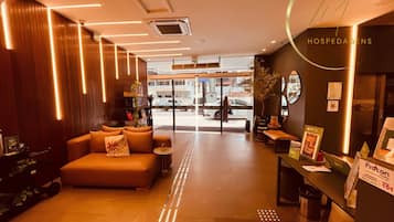 Neljän hengen deluxe-huone | Aula