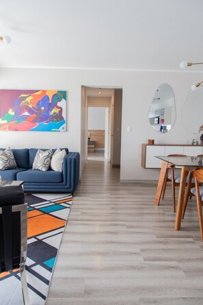 Comfort Apartment, City View | Living area