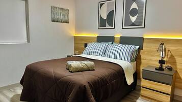 Iron/ironing board, free WiFi