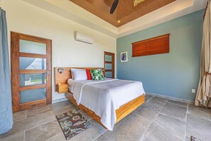 3 Schlafzimmer, Zimmersafe, Schreibtisch, Bügeleisen/Bügelbrett