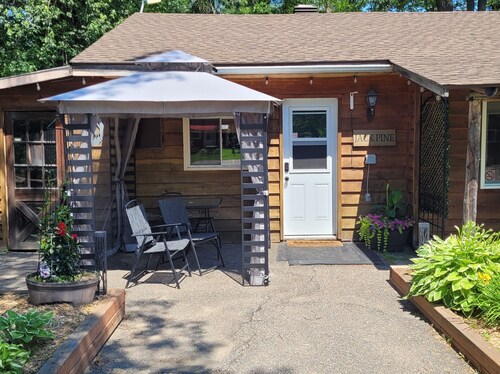 Jack Pine Cabin at Pine Ridge Park