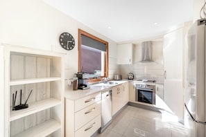 Microwave, oven, stovetop, dishwasher