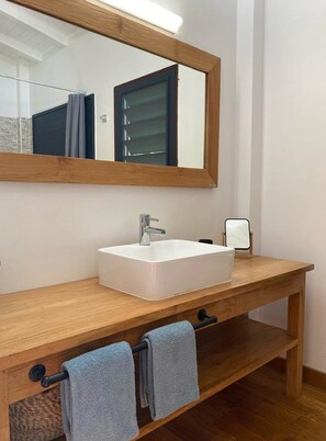 Hair dryer, towels