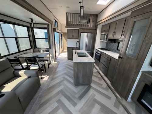 Lakefront Glamping Tiny Home near Itasca State Park|dog|fire-pit|gas grill|wifi