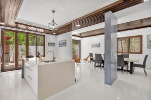 豪華獨棟房屋, 陽台, 花園景觀 | 私人廚房