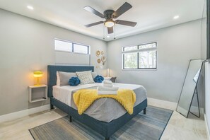 3 bedrooms, iron/ironing board, WiFi, bed sheets