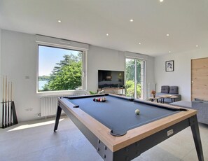 TV, DVD player, table football, books