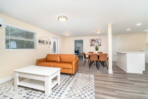 Interior - Sunny Fort Myers Getaway (Fort Myers)