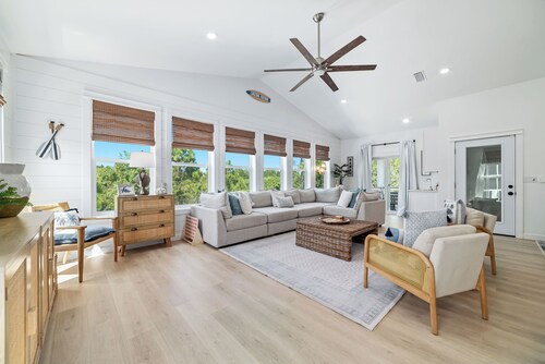 The Avery House | Dog Friendly | Private Pool | Johnson's National Seashore