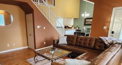 Lake Escape 1-minute walk to beach/Main st