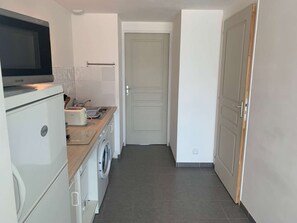Fridge, microwave, dishwasher, toaster - La Grisot de la mer Saint Hilaire (SAINT HILAIRE DE RIEZ)