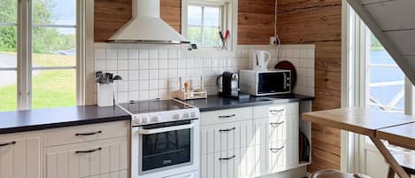 Refrigerador, horno, parrilla de estufa y lavavajillas