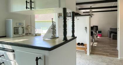 Belle maison d'une chambre Ă .